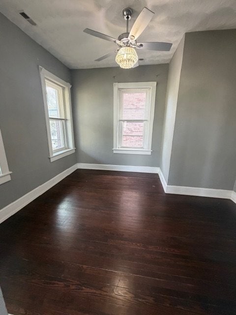 Building Photo - 511 Hampton Pl