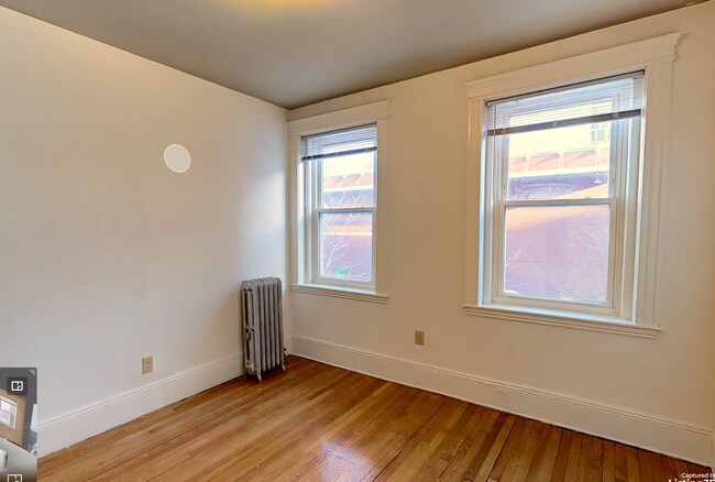 Building Photo - 11 Tetlow St