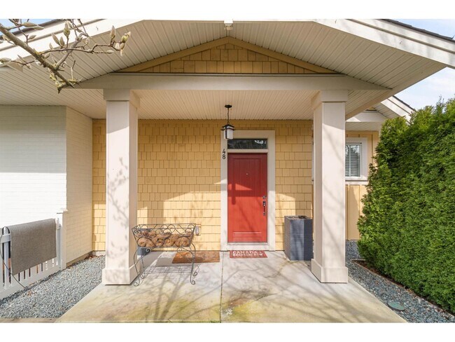 Photo du bâtiment - 22057-22049 49 Ave