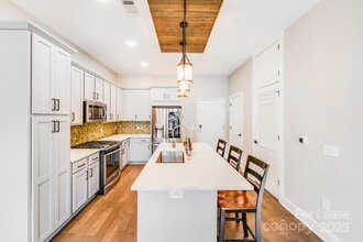 Building Photo - 2401 Euclid Ave Building Photo - 2401 Euclid Ave