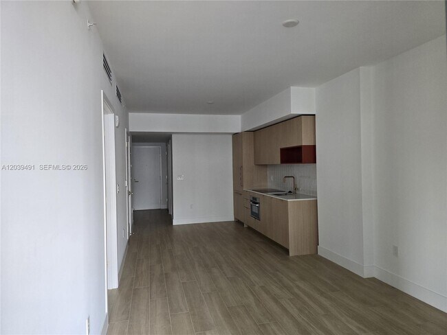 Foto del edificio - 90 NE 32nd St