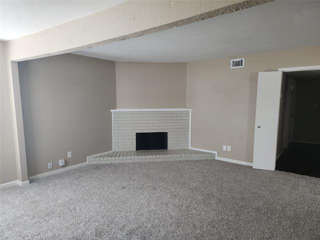 Foto del edificio - 6801 Trail Lake Dr