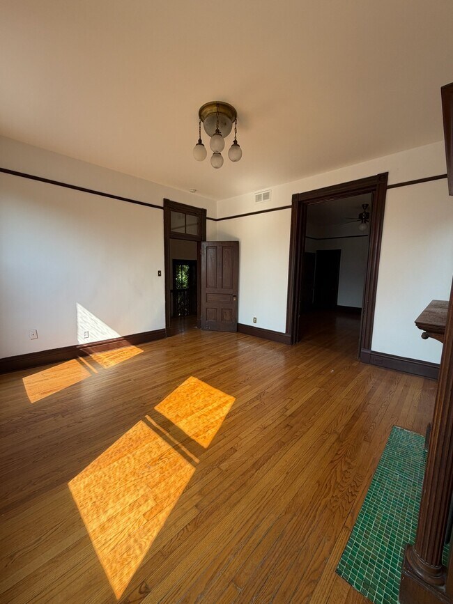 Foto del edificio - 2314A Louisiana Ave