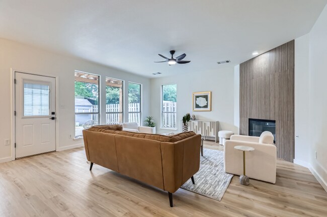Foto del edificio - 1200 Boerne Dr