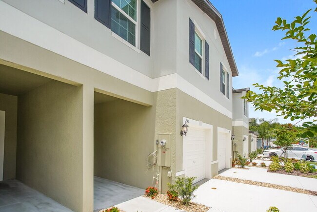 Foto del edificio - 2141 Great Sapphire Ln