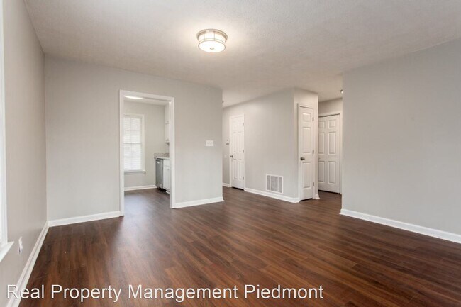 Building Photo - 2 br, 2 bath House - 609 Osborne Court