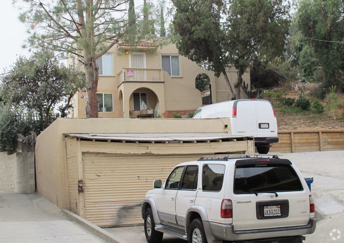 Foto del edificio - 6034 La Prada St