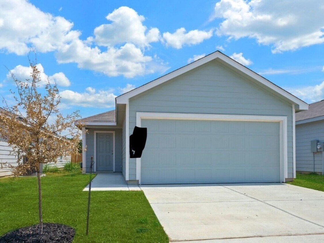 4 Bedroom New Home, Saint Hedwig - 4 Bedroom  New Home, Saint Hedwig