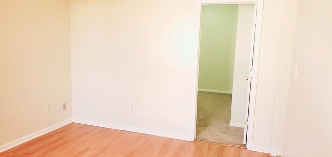 Building Photo - 926 19th St