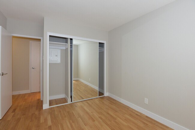 Photo du bâtiment - 95 Jameson Ave