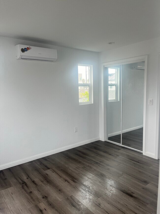 Building Photo - 12328 Braddock Dr