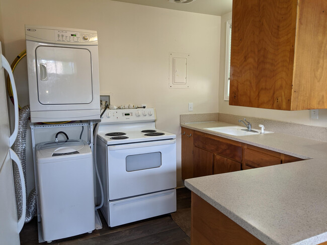 Foto del edificio - 8285 Meadowbrook Way SE