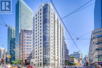 Building Photo - 801 Bay St.