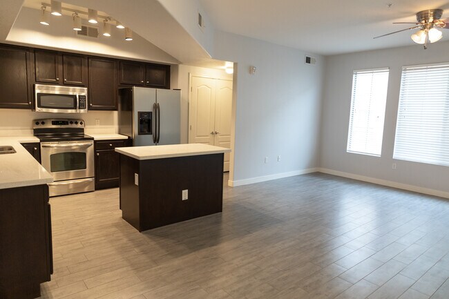 Building Photo - 240 W Juniper Ave
