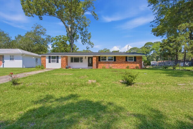 Foto del edificio - 12433 Deerfield Rd