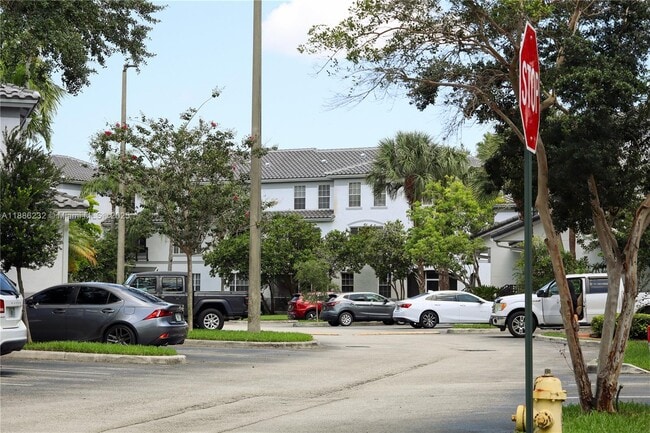 Building Photo - 711 SW 148th Ave