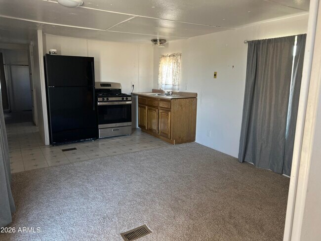 Foto del edificio - 5818 N Tally Ho Ln