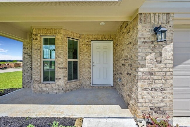 Building Photo - 411 Terra Vis Cir