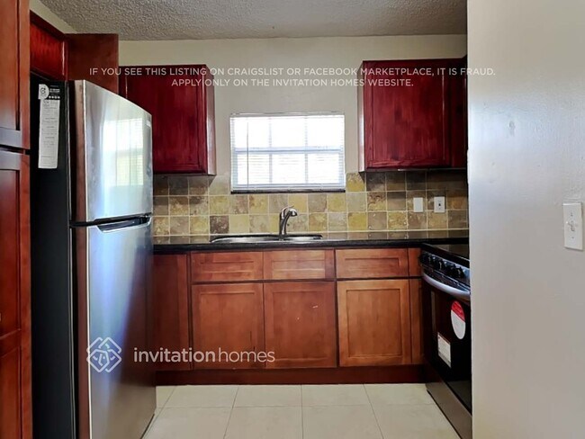 Foto del edificio - 2431 SW 87th Terrace