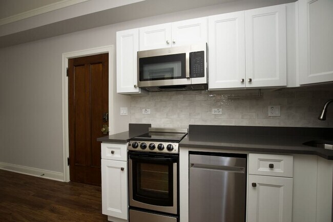 Foto del edificio - 640 W Wrightwood Ave