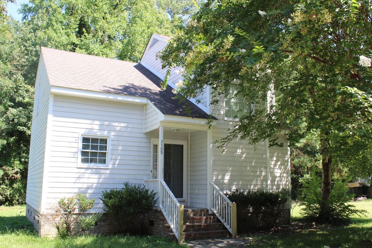 Primary Photo - 3508 Providence Ln NW