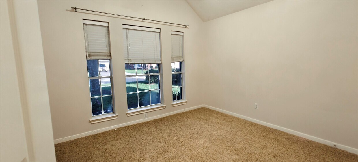 Foto principal - 10203 Ripple Lake Dr