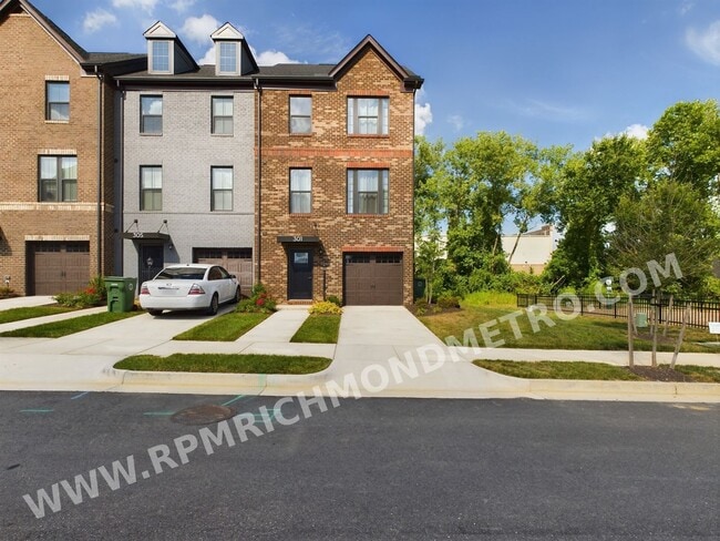 Photo - 301 W 20th St Townhome