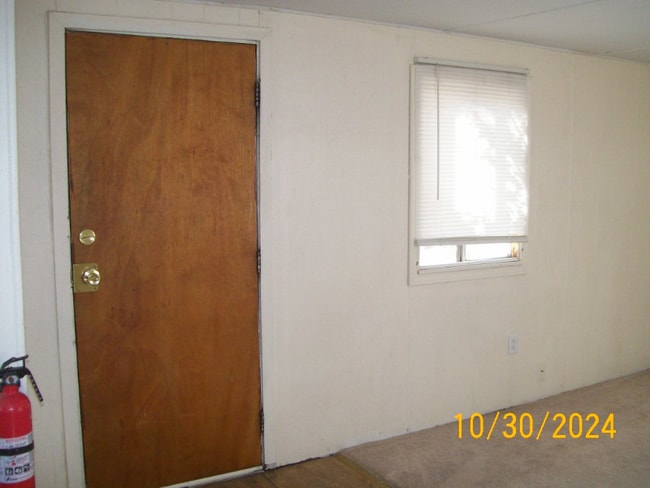 Building Photo - 430 N C St