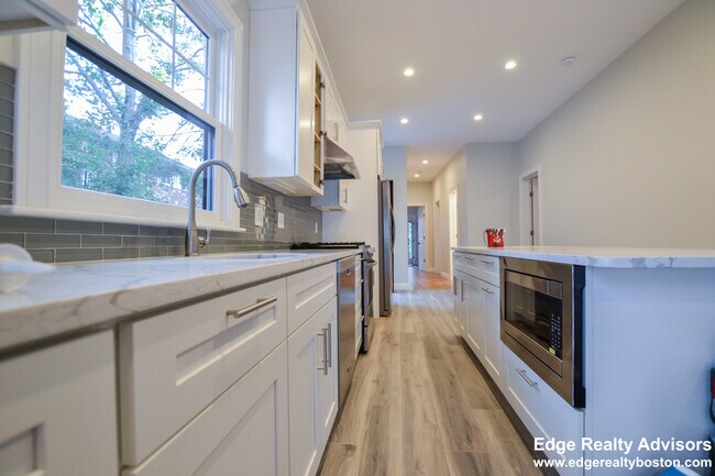Foto del edificio - 68 Allston St