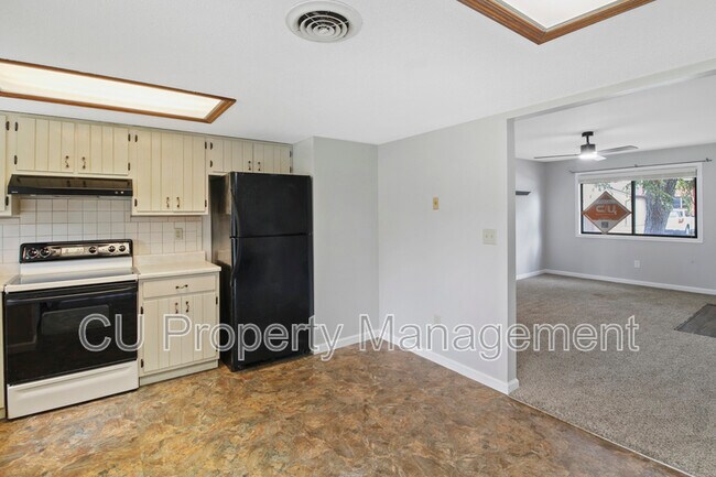 Foto del edificio - 1203 Dean Dr