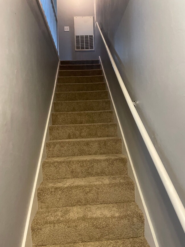 2 Bed 2.5 Bath Townhome near Campus - 2 Bed 2.5 Bath Townhome near Campus