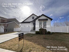 Building Photo - 3193 N Meadow View Dr