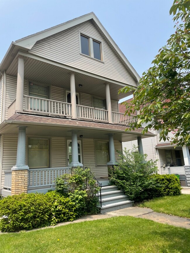 Building Photo - 4028 E 53rd St