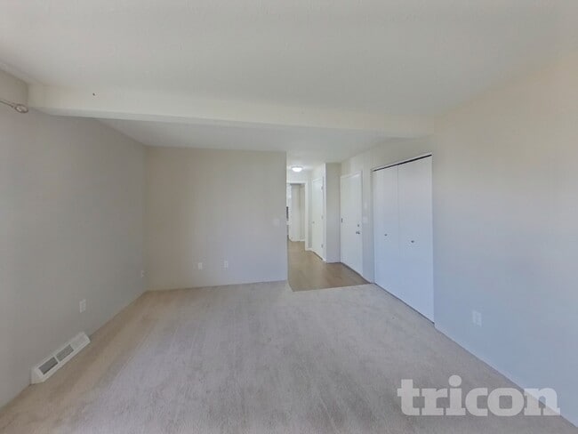 Foto del edificio - 931 Market St S