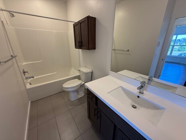 Foto del edificio - 2420 Tschache Ln