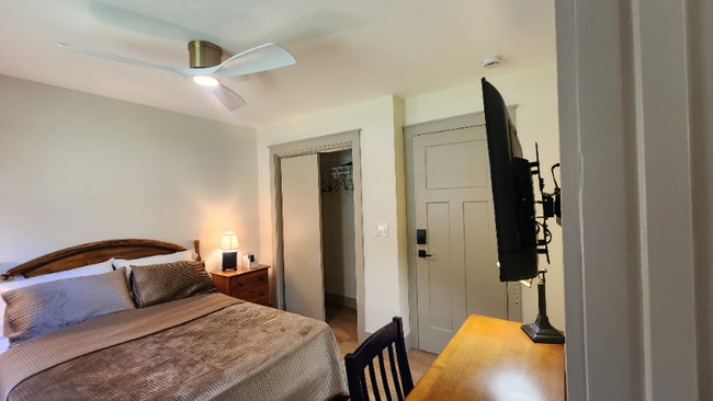 Photo - 1704 S Forest Dr House