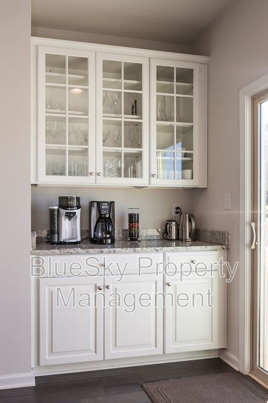 Foto del edificio - 822 Oval Park Ln