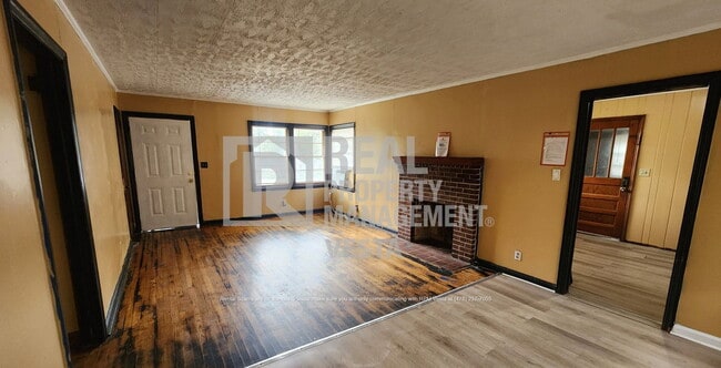 Building Photo - 2804 Skyline Dr