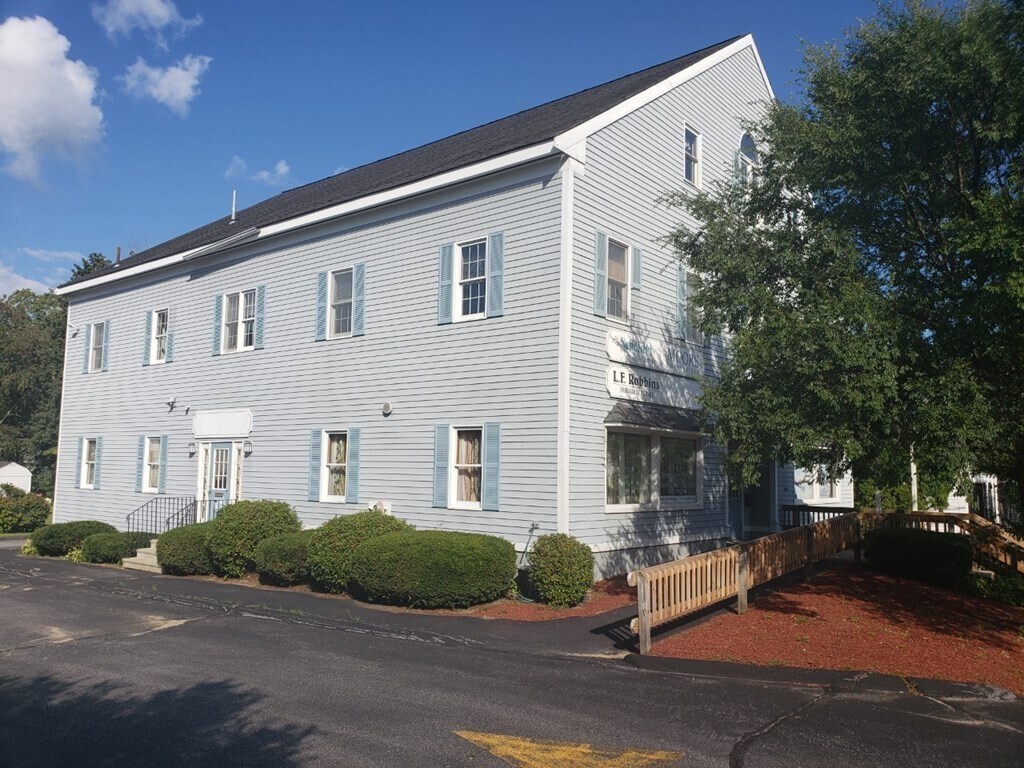 241 Main St Unit 23, Townsend, MA 01469 Room for Rent in Townsend