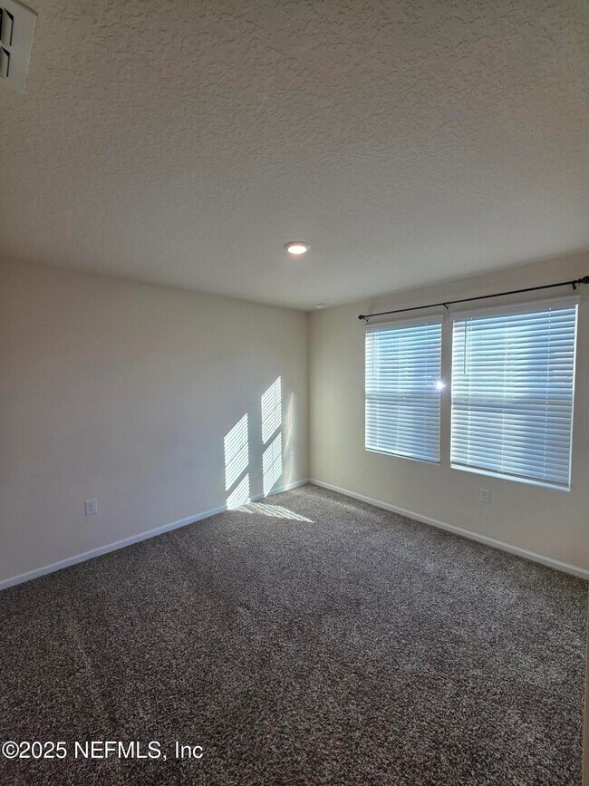 Foto del edificio - 70200 Roseapple Ct