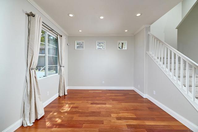 Building Photo - 402 Paseo Del Concho