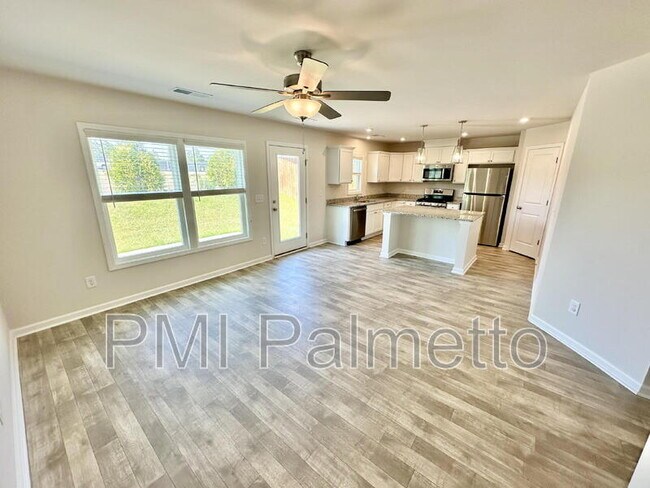 Foto del edificio - 4131 Half Mast Lp