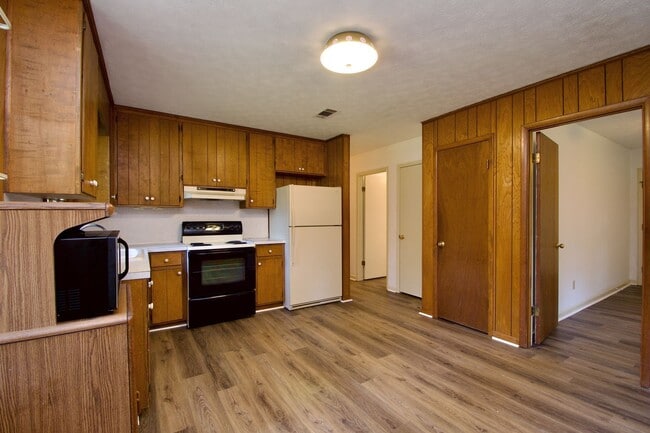 Building Photo - 1109 Drew Ln