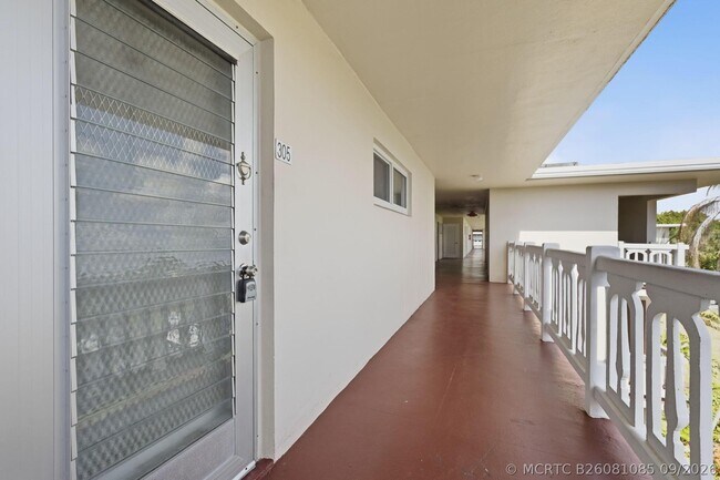 Foto del edificio - 2606 Garden Dr S