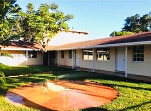 Building Photo - 1800 Miami Rd