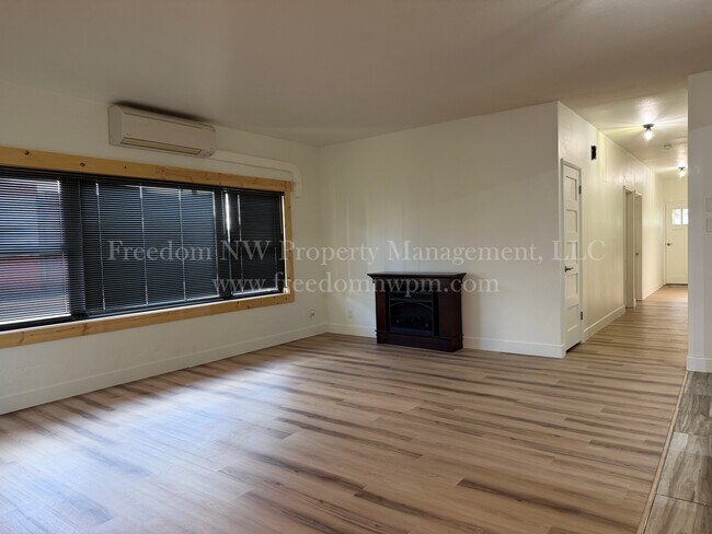 Foto del edificio - 105 W Walnut St