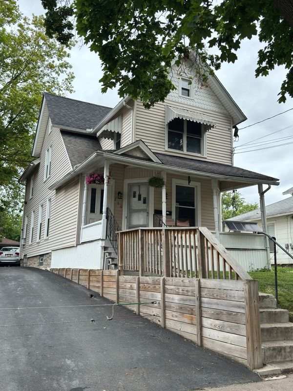 Primary Photo - 260 Chestnut St