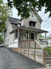 Building Photo - 260 Chestnut St
