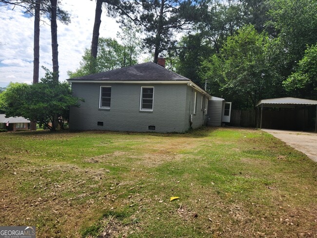 Building Photo - 4117 Lake Dr