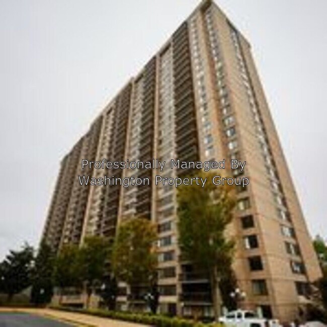 Building Photo - 3705 S George Mason Dr